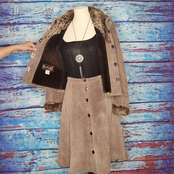 VTG 1970's SkinCheetahs Leather Skirt And Coat. AAAAAMAZING!!!! - Picture 8 of 13